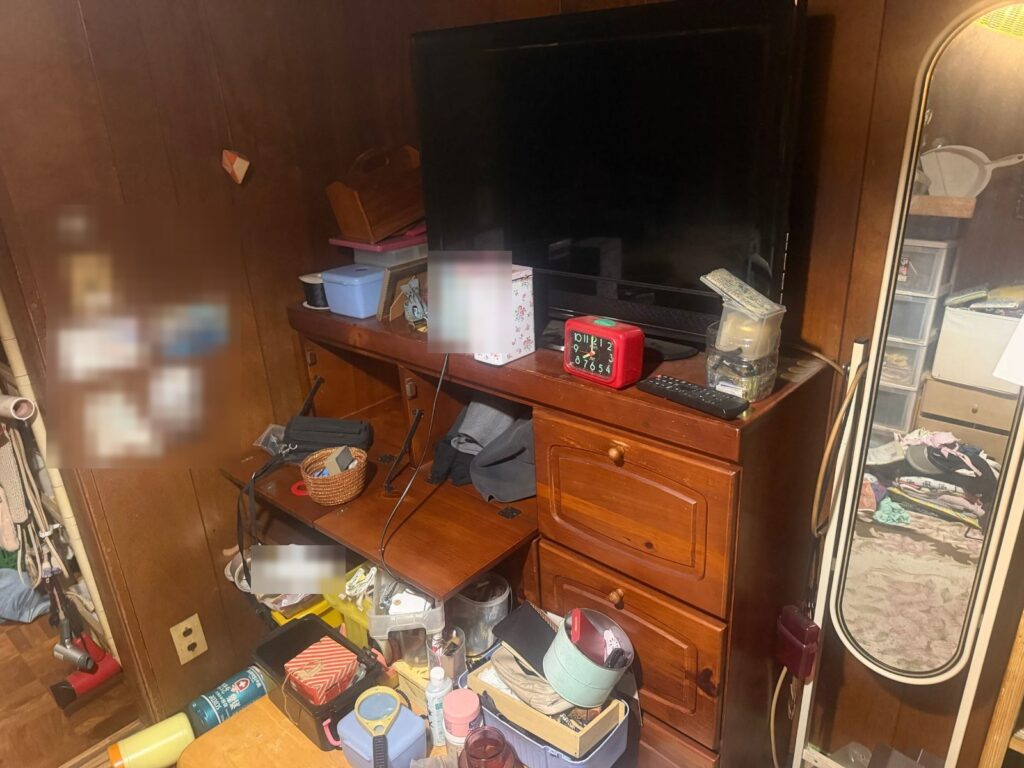 越谷市 4LDK 不用品回収の作業前（4）